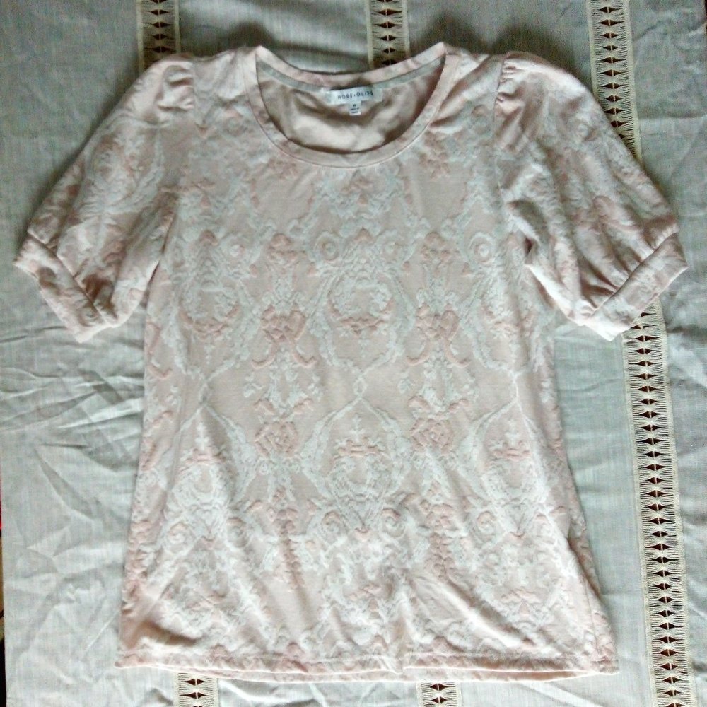 Rose and Olive damask pink tee Med